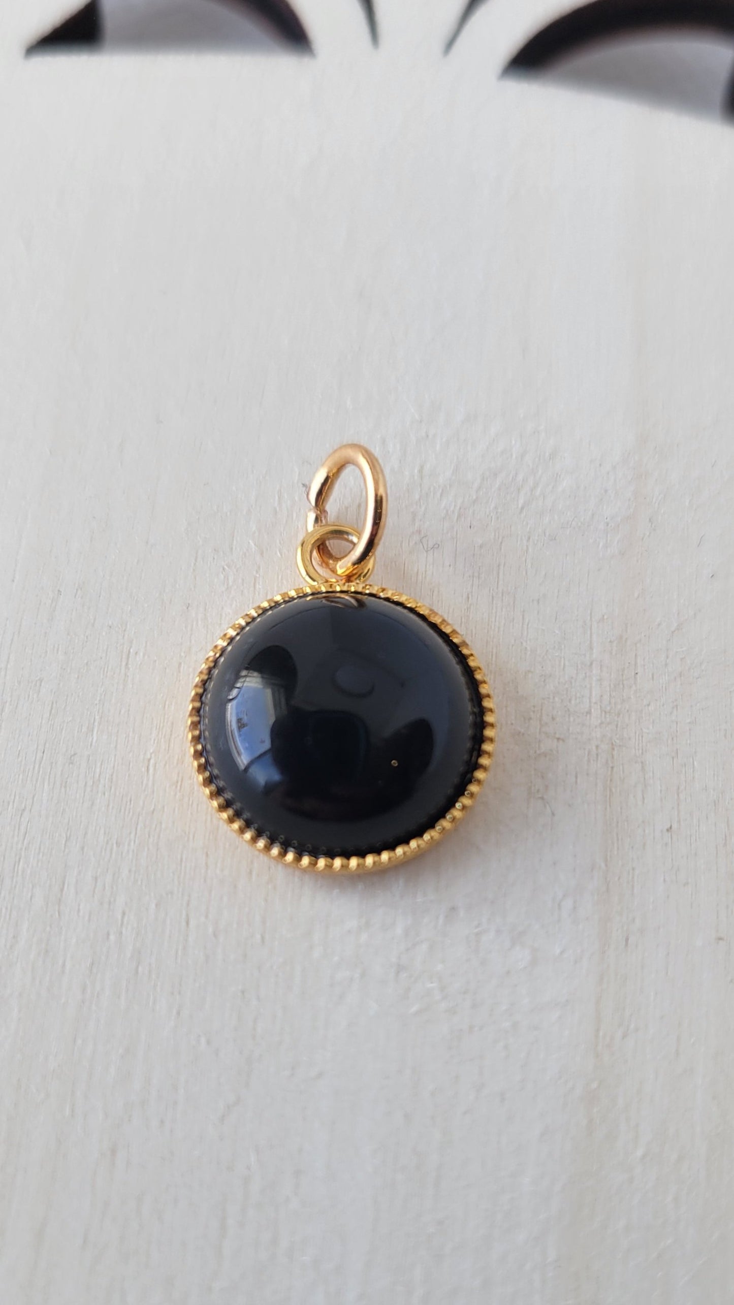 Black onyx pendant necklace