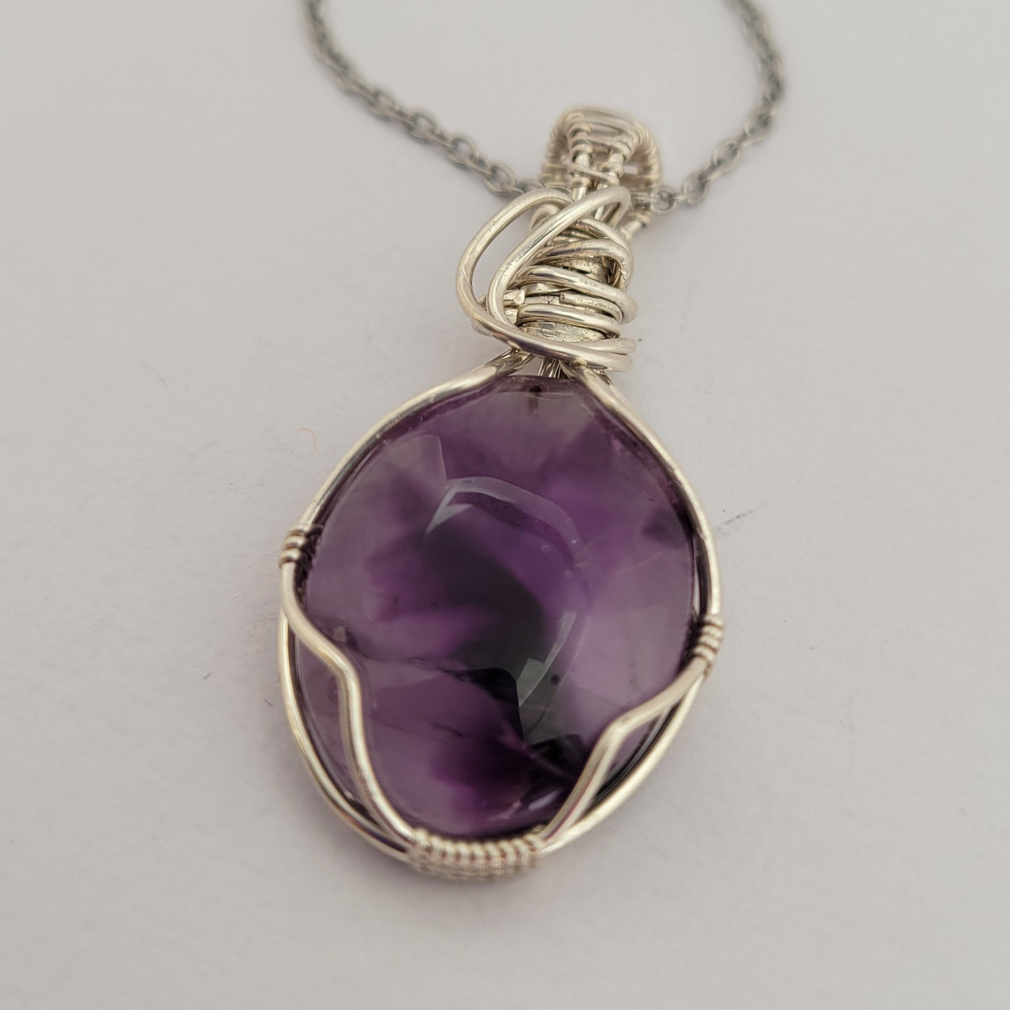 Flower Amethyst Cabochon Pendant