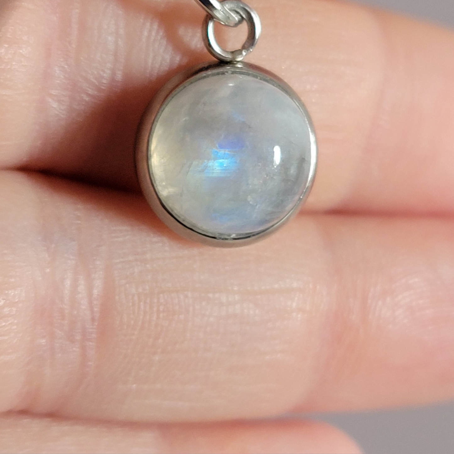 mini round crystal pendant-smooth edge