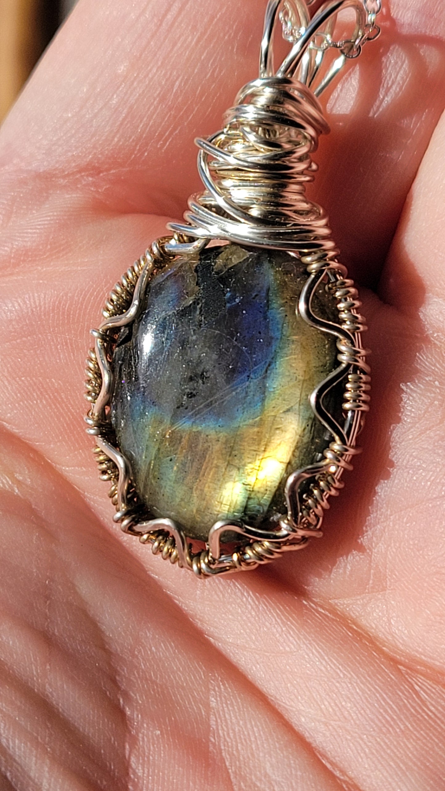 labradorite necklace