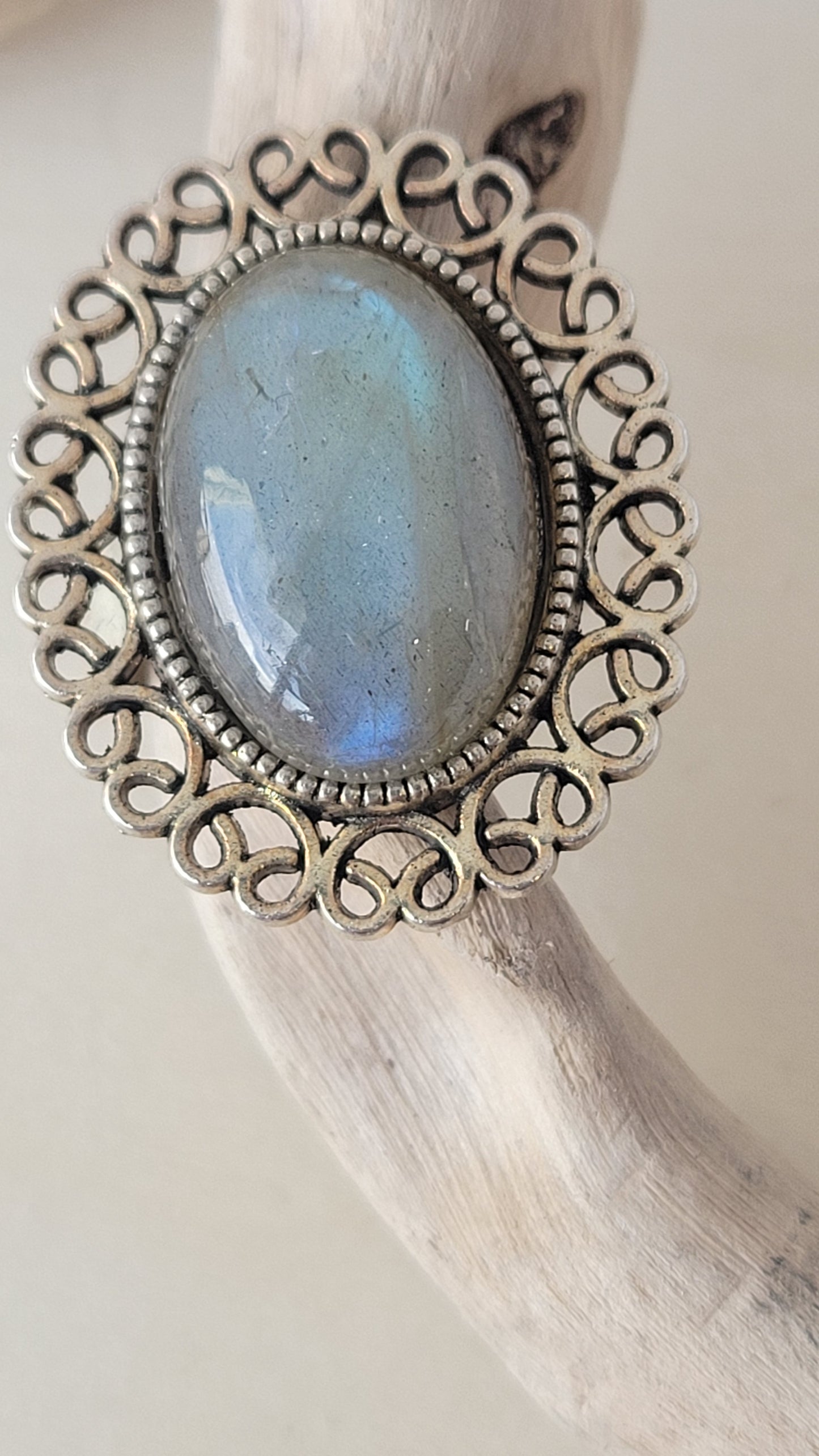 Adjustable labradorite ring