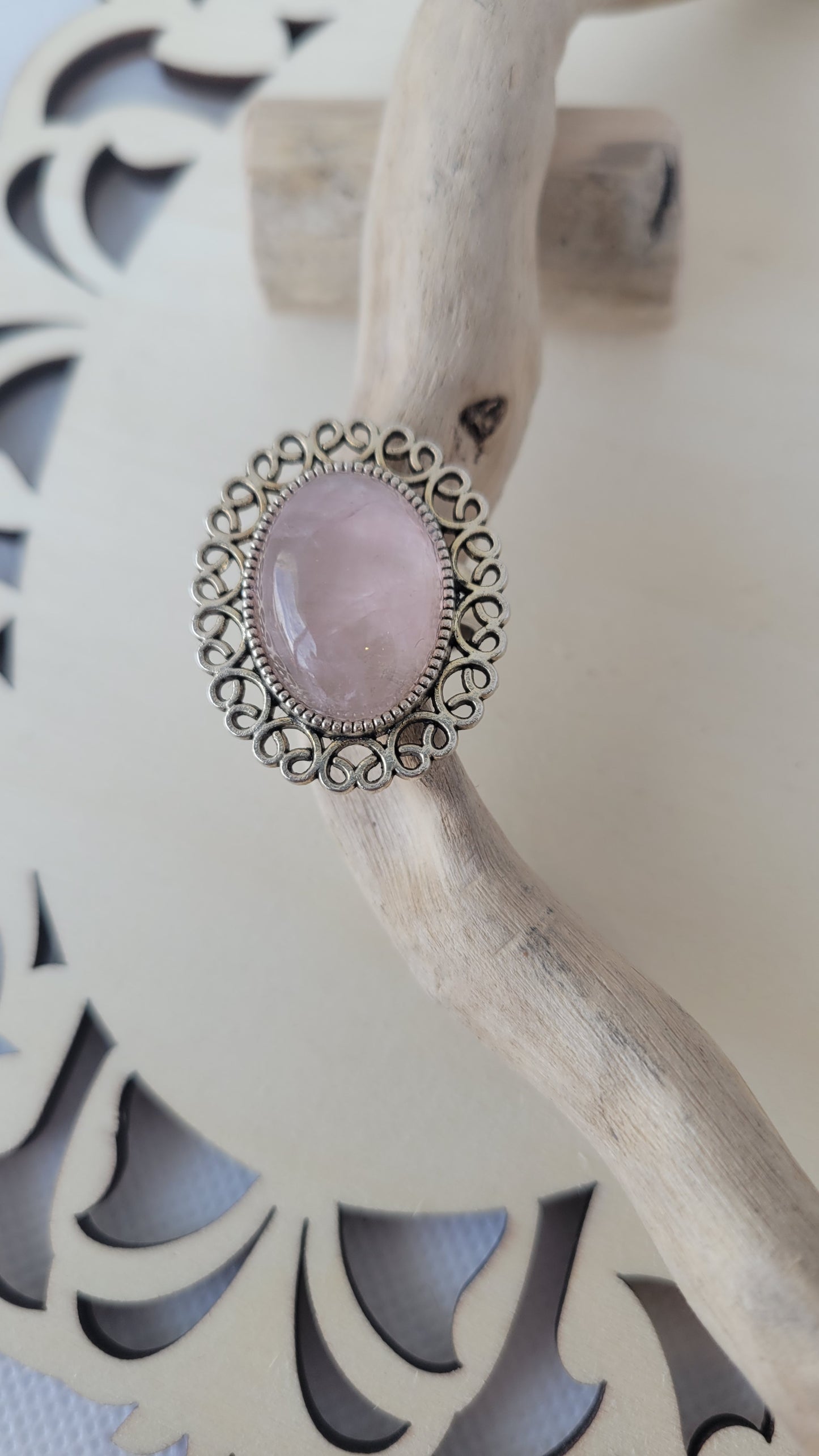 Adjustable rose quartz ring