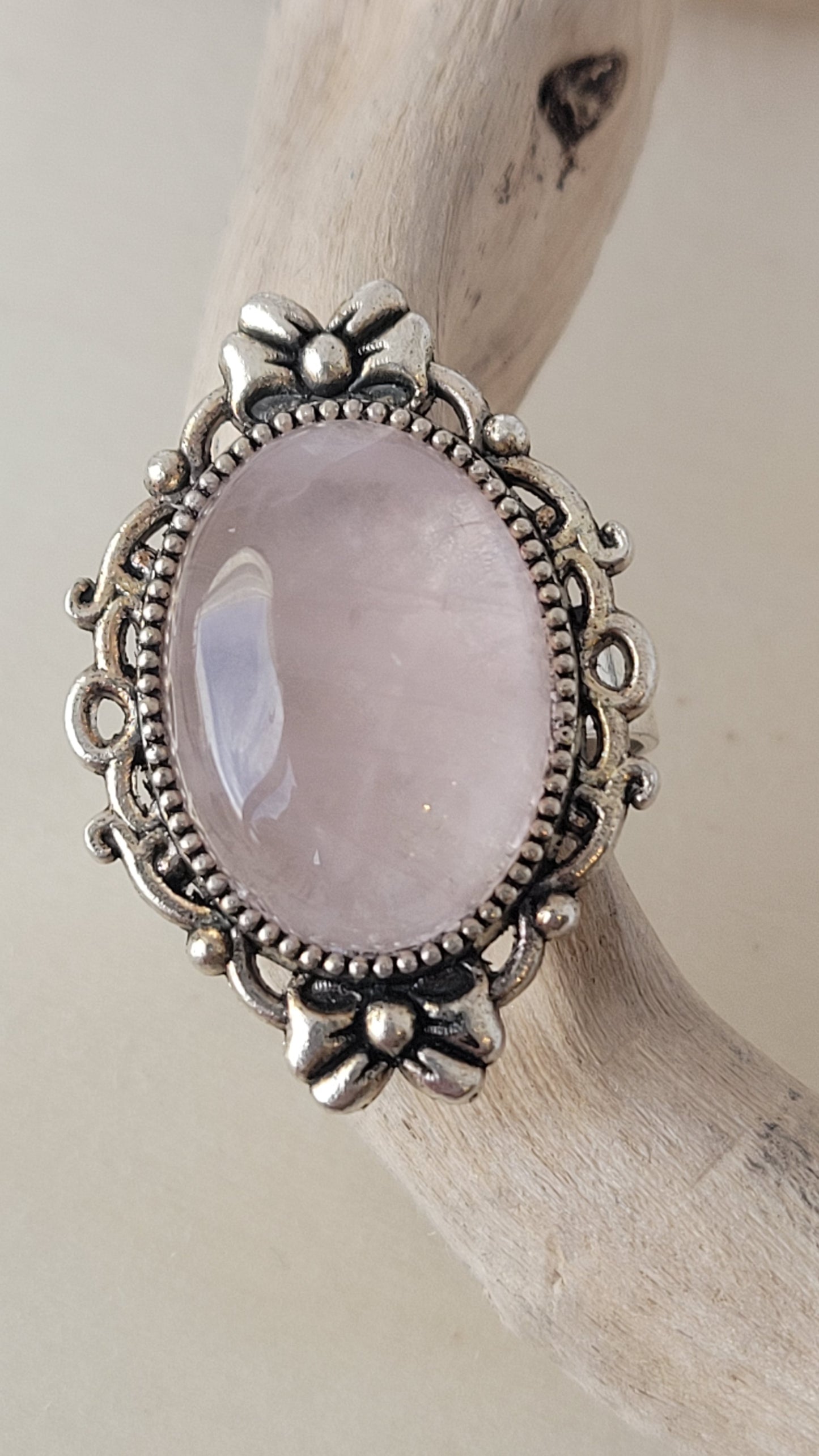 Adjustable rose quartz ring