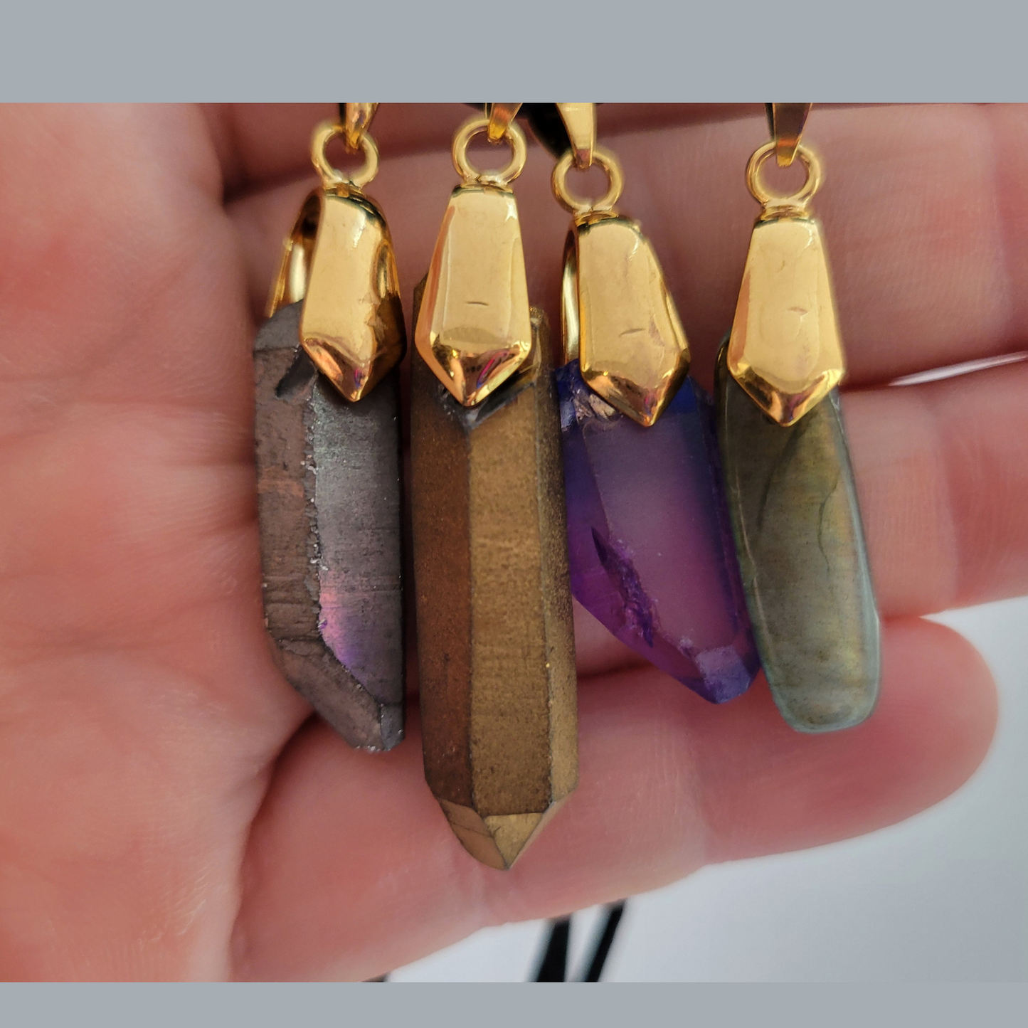 Plated Crystal Point Necklace – Gold Cap