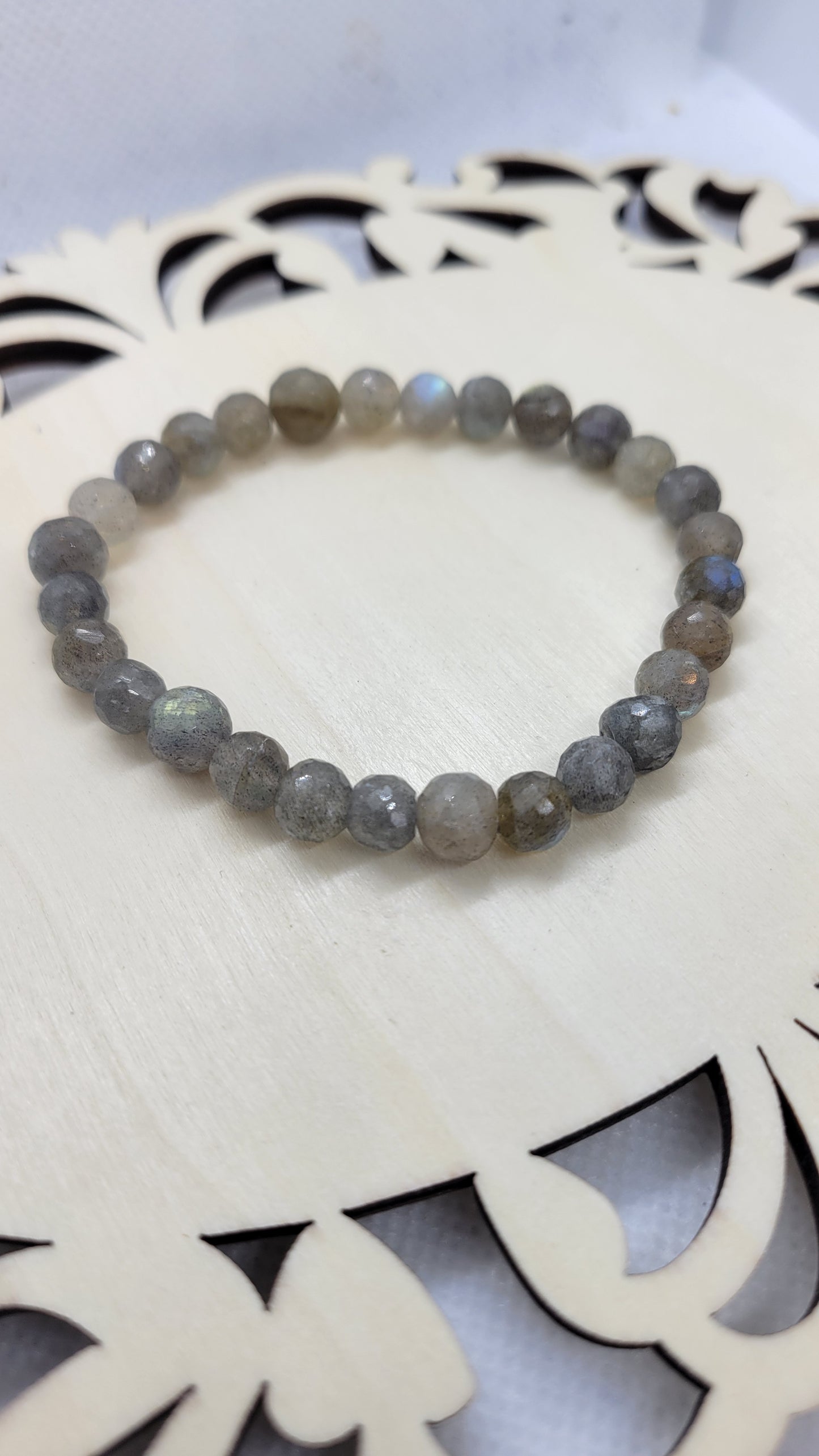 Labradorite fauceted bracelet